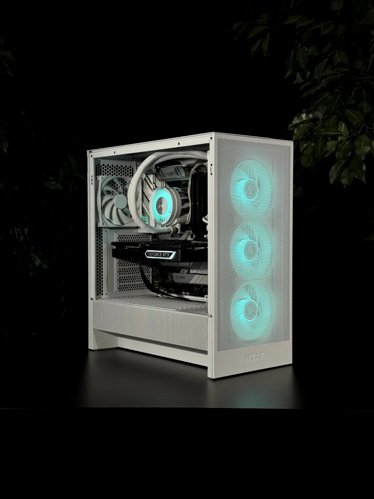 FRAMELAB zostava Ryzen 7 7800X3D / RTX 4070 12GB / 32GB RAM / 2TB SSD